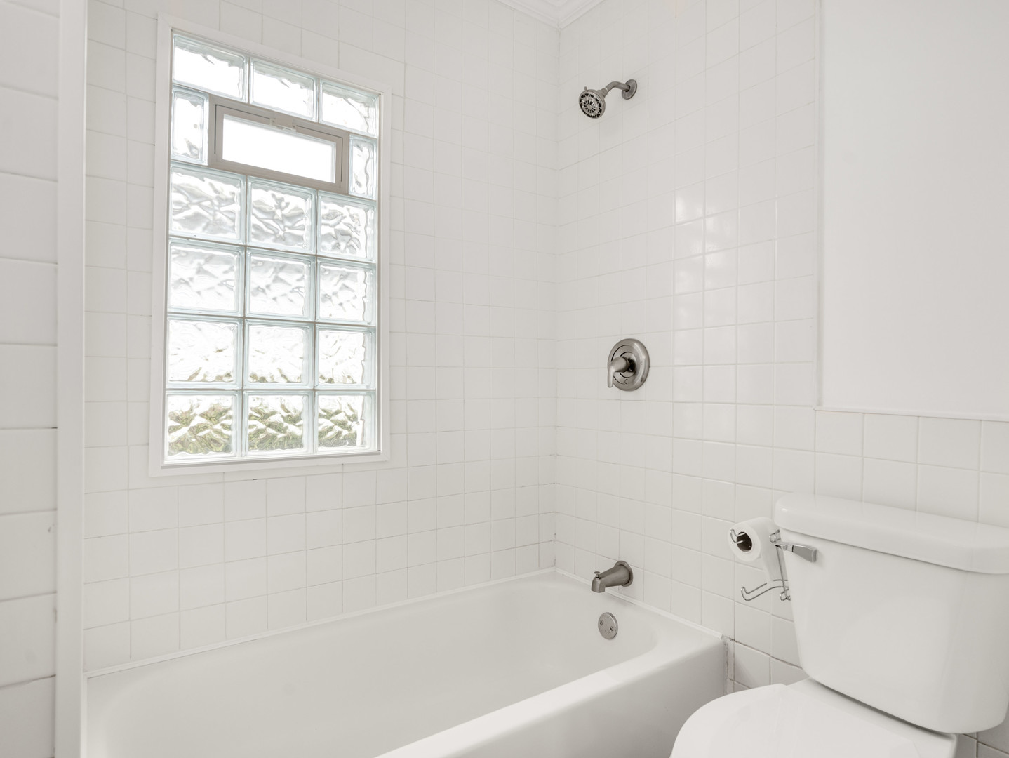 1101 N Raynor Avenue, Joliet, IL 60435