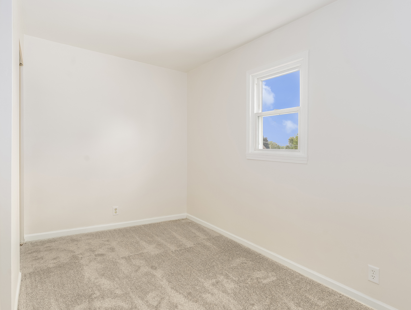 1101 N Raynor Avenue, Joliet, IL 60435