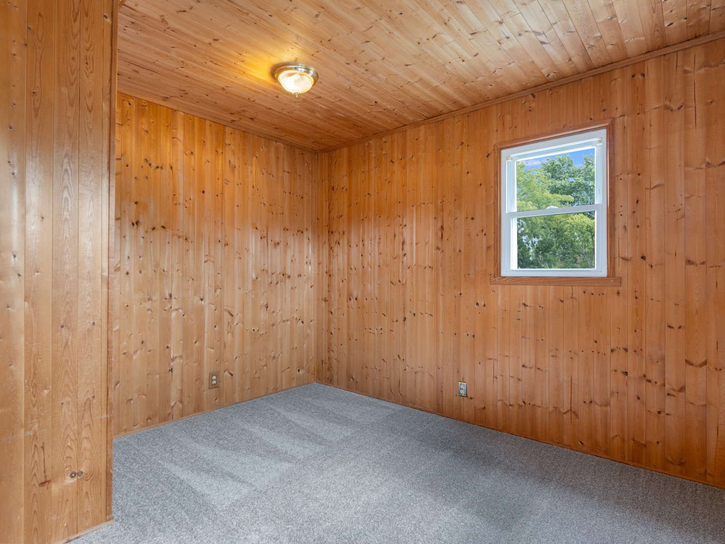 1101 N Raynor Avenue, Joliet, IL 60435