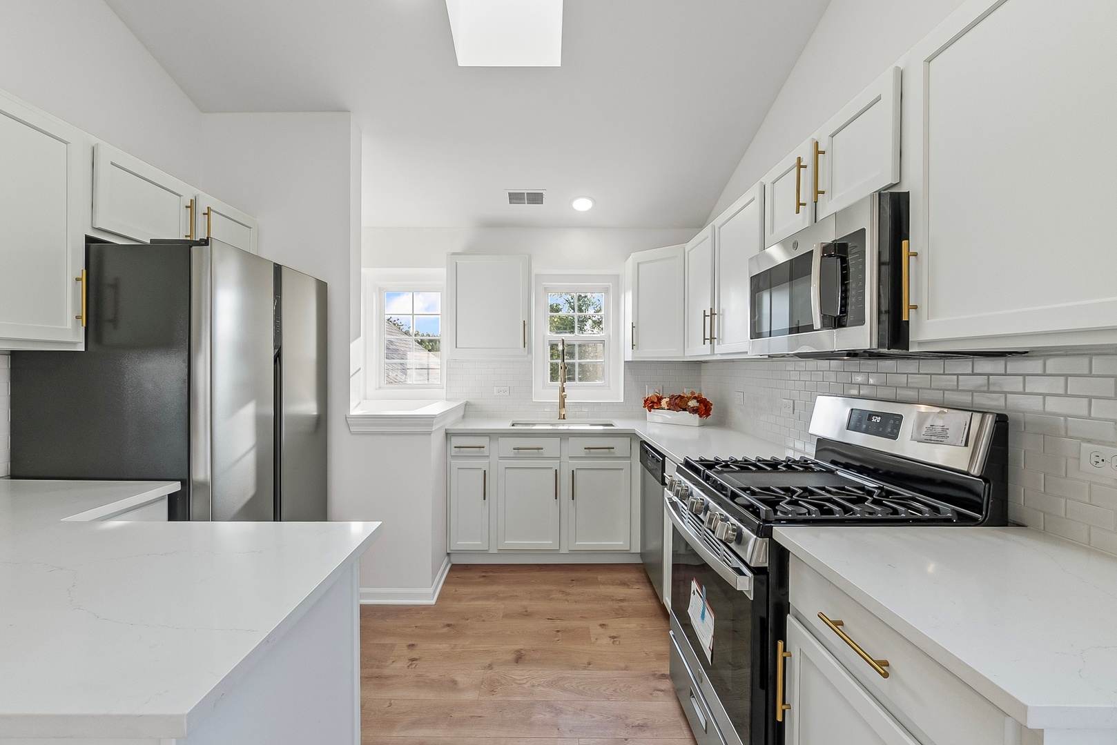 2220 Waterleaf Court #204, Naperville, IL 60564