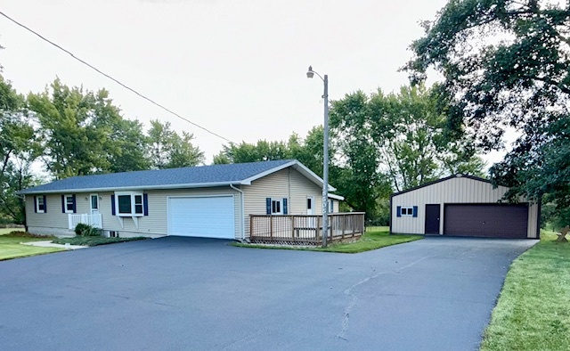 18505 Clark Road, Lowell, IN 46356
