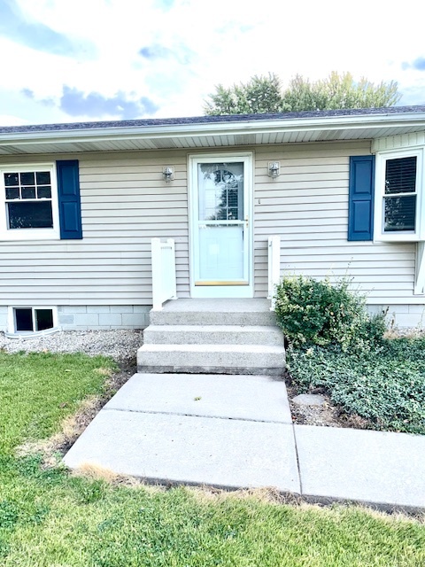 18505 Clark Road, Lowell, IN 46356