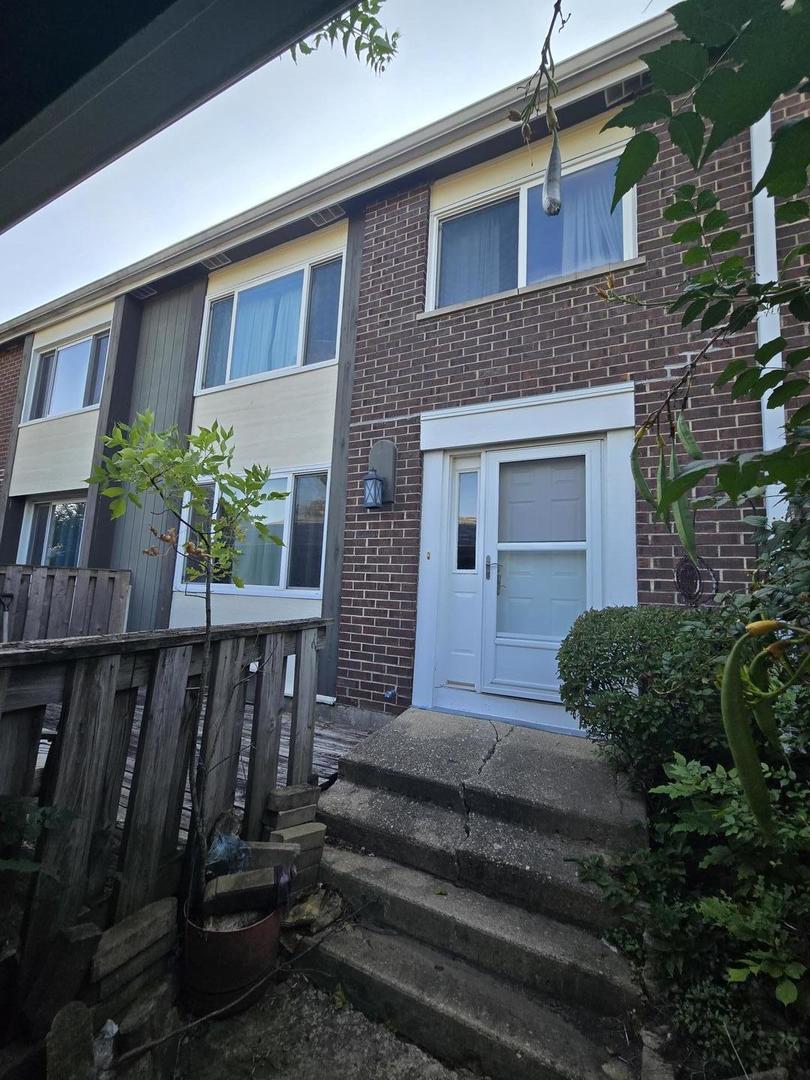 281 DuPage Drive, Bolingbrook, IL 60440