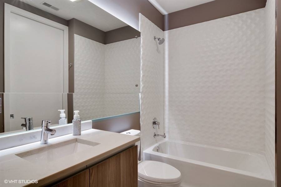 1444 N Western Avenue #3N, Chicago, IL 60622