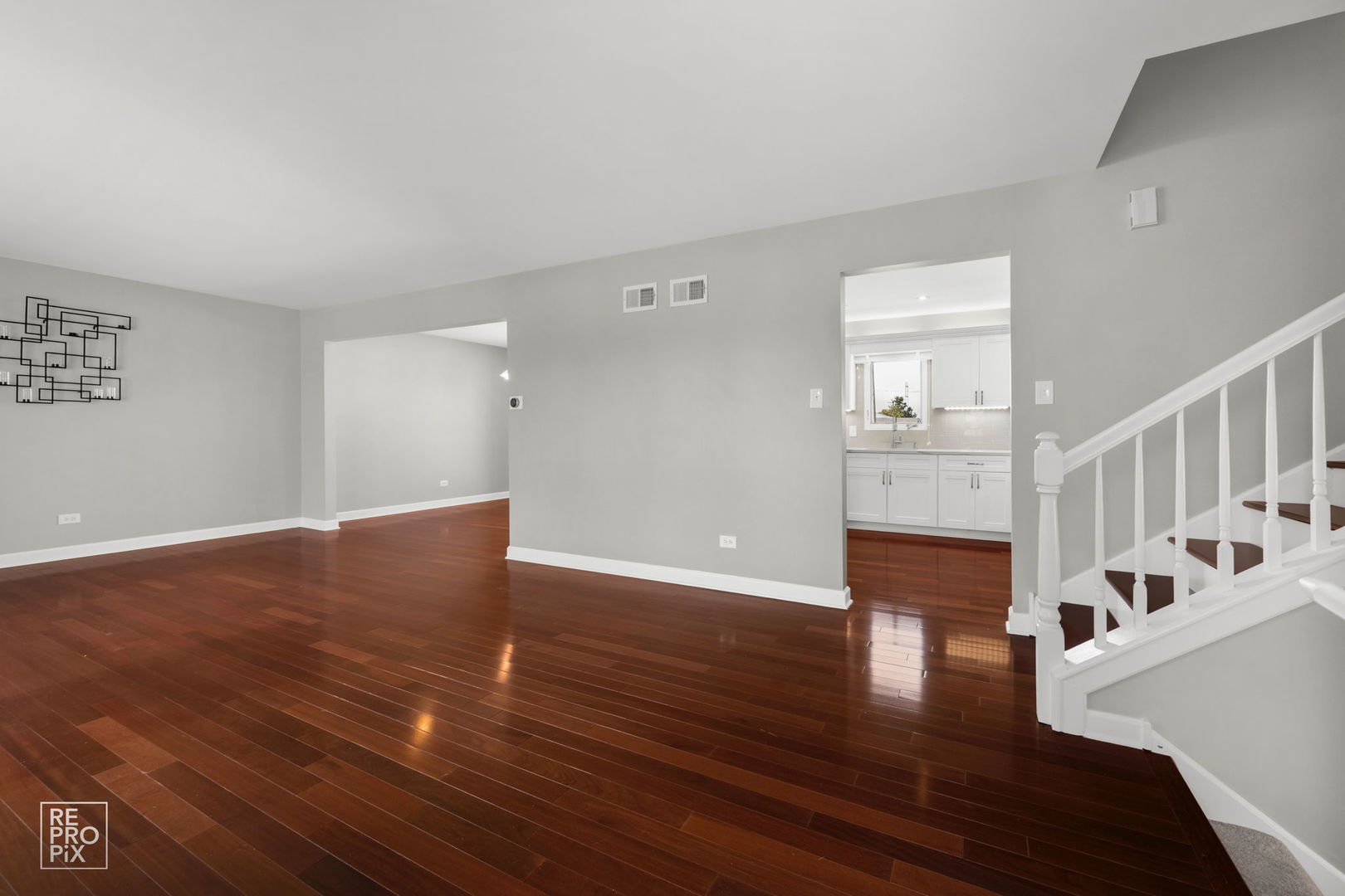 16218 Princeton Avenue, Tinley Park, IL 60477