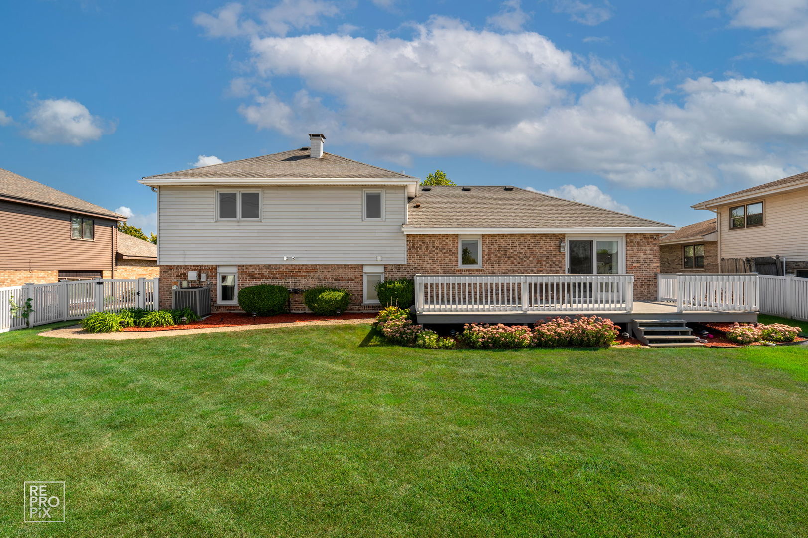 16218 Princeton Avenue, Tinley Park, IL 60477