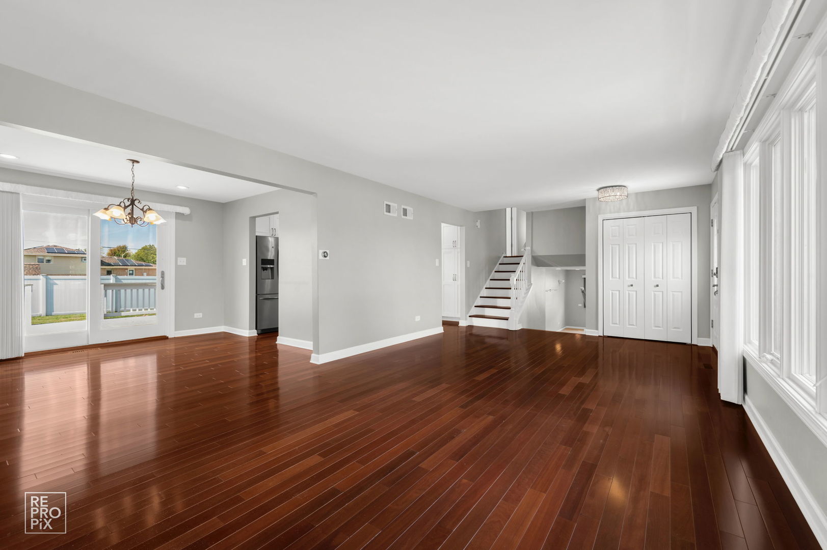 16218 Princeton Avenue, Tinley Park, IL 60477