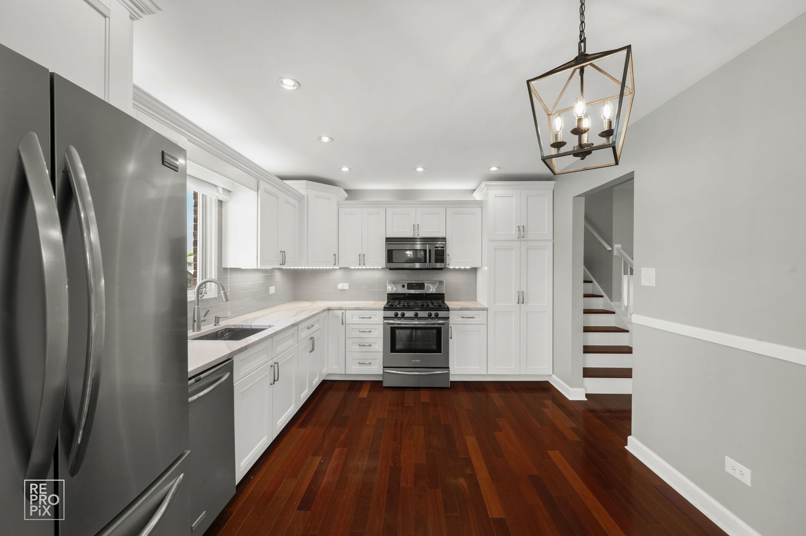 16218 Princeton Avenue, Tinley Park, IL 60477