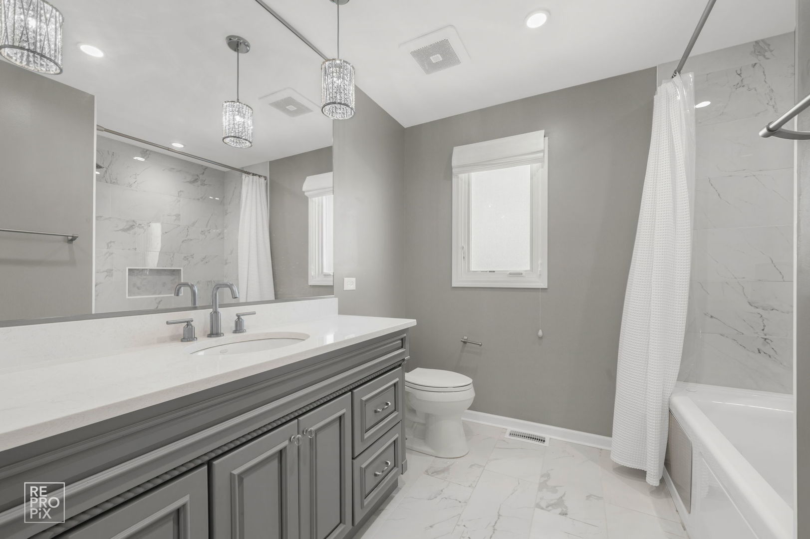 16218 Princeton Avenue, Tinley Park, IL 60477