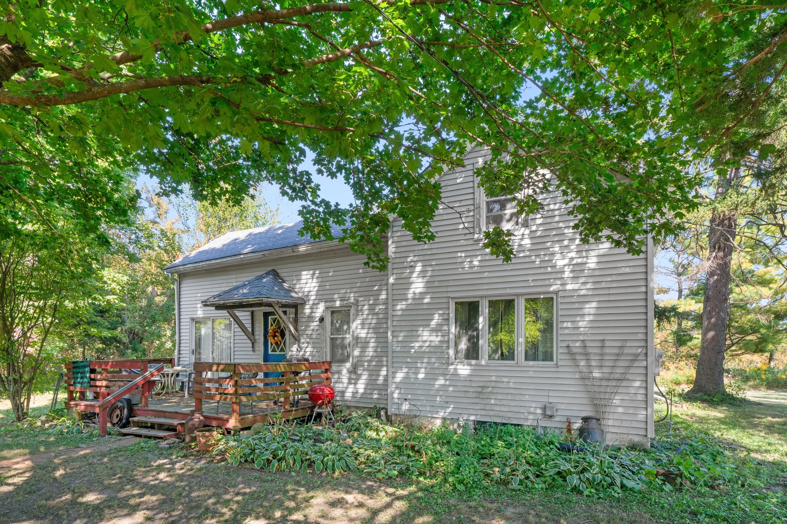 4263 E 16th Road, Earlville, IL 60518
