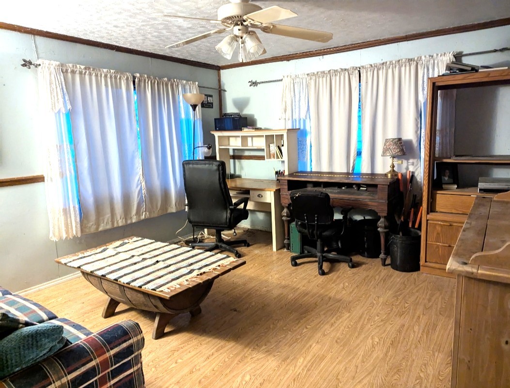 4263 E 16th Road, Earlville, IL 60518