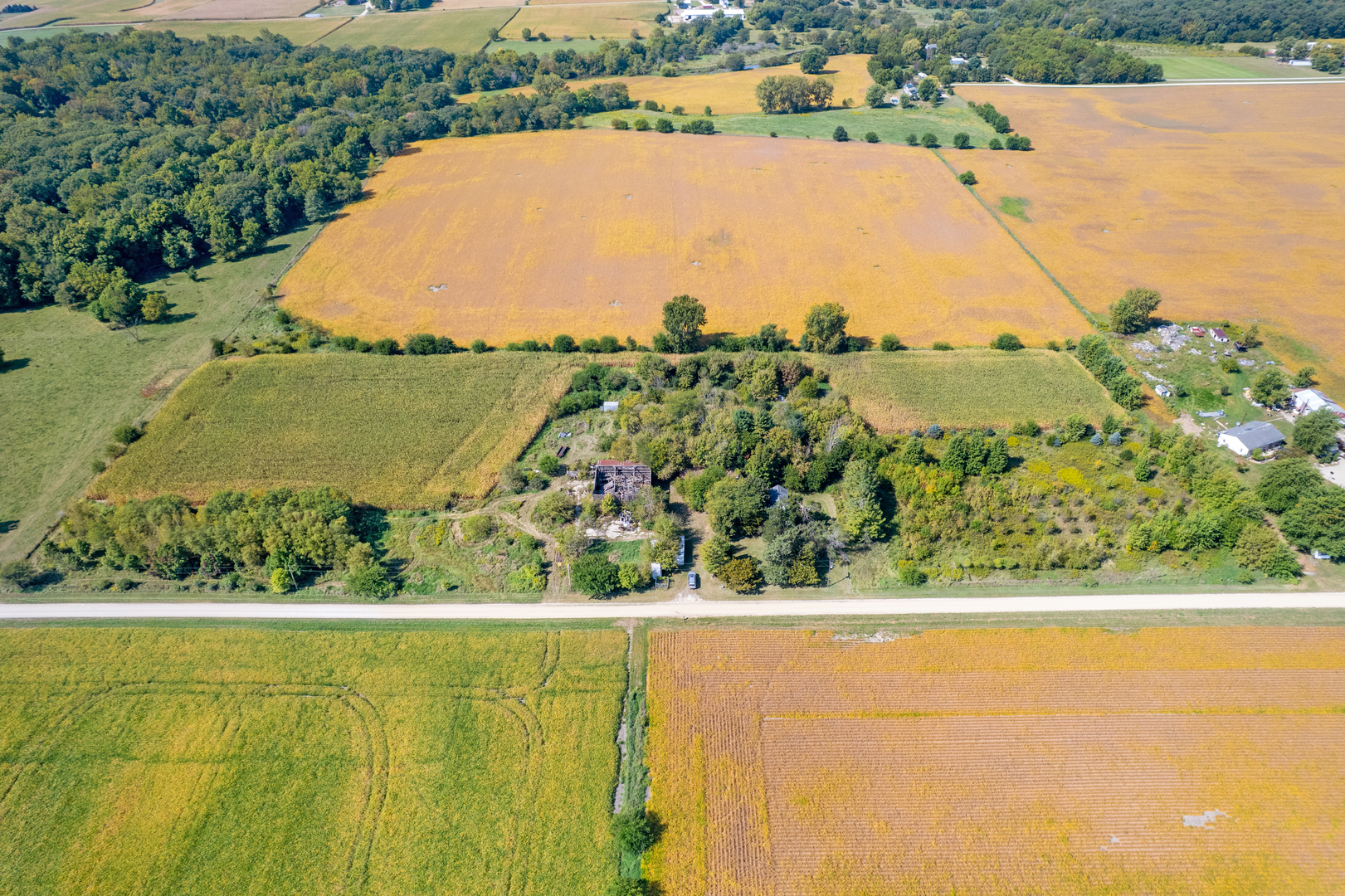 4263 E 16th Road, Earlville, IL 60518