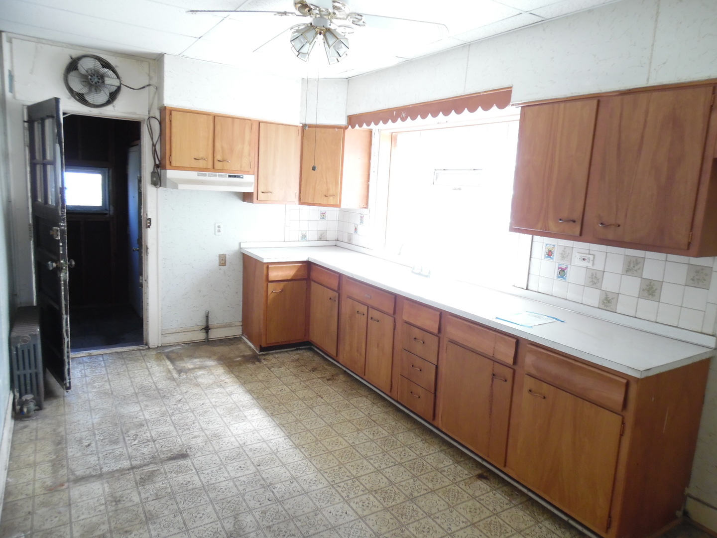 8211 S Morgan Street, Chicago, IL 60620