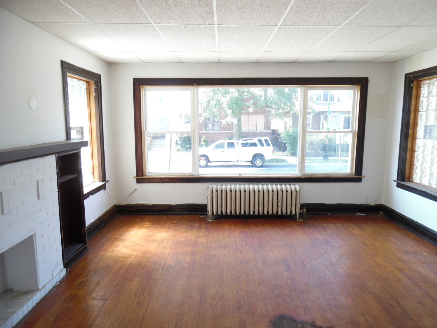 8211 S Morgan Street, Chicago, IL 60620