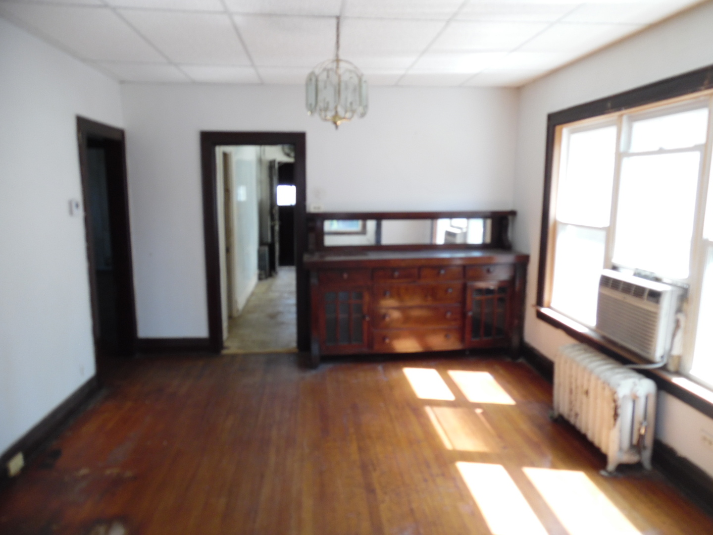 8211 S Morgan Street, Chicago, IL 60620