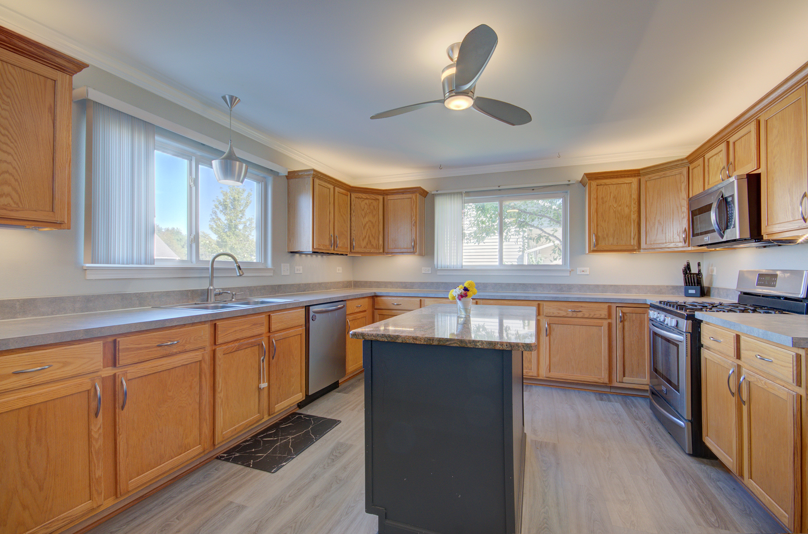 25815 S Bell Road, Channahon, IL 60410