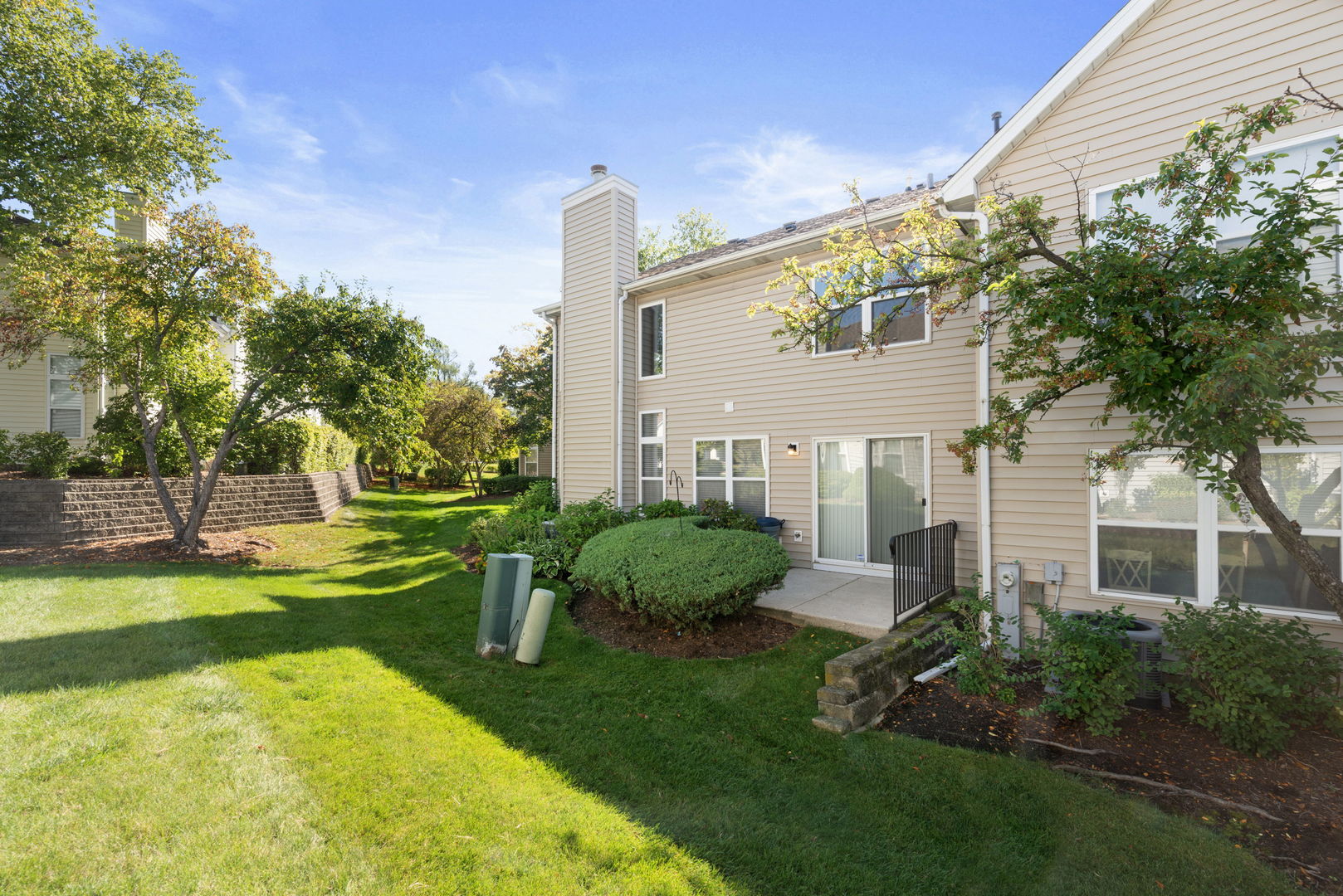 1576 E Citadel Court, Palatine, IL 60067
