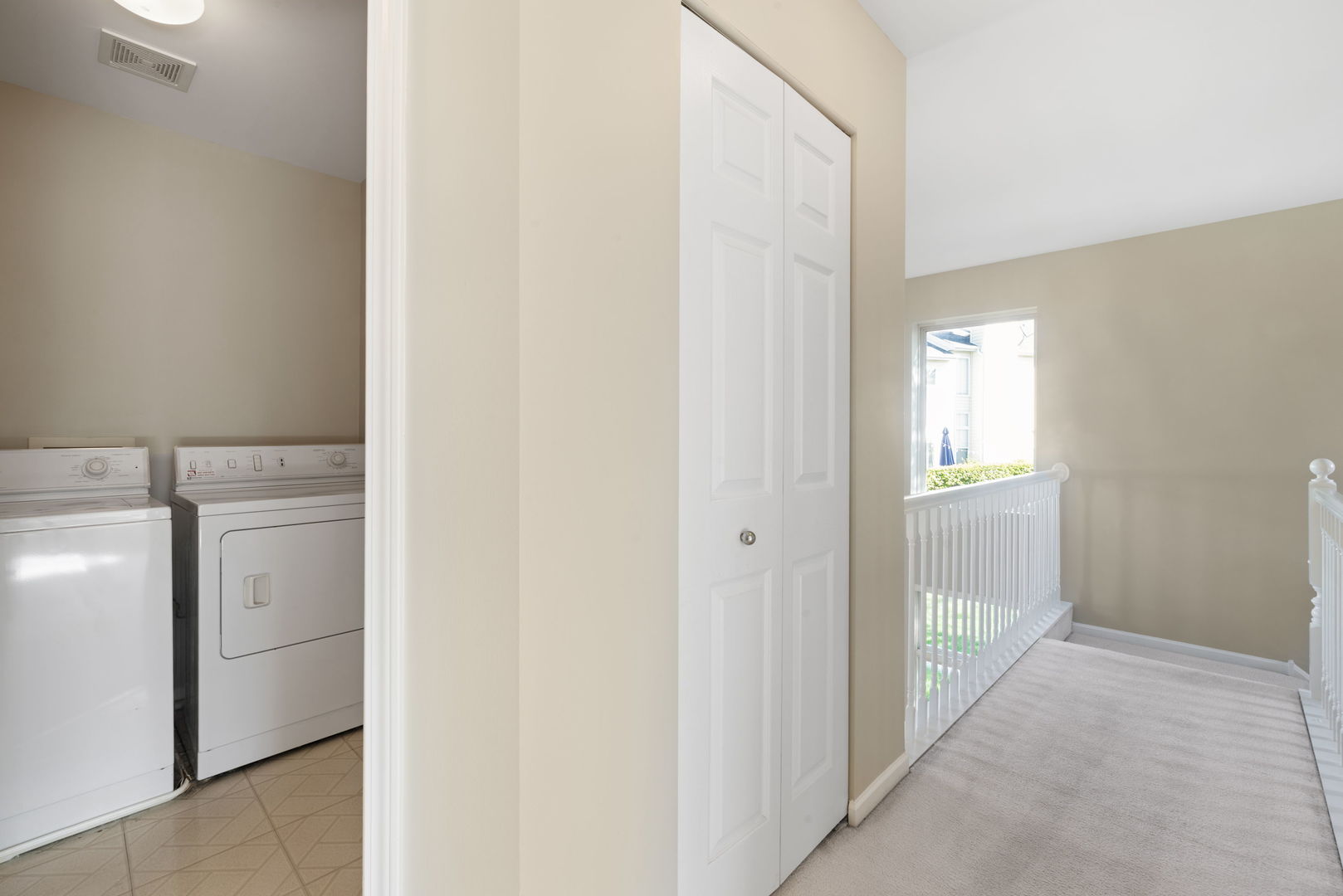 1576 E Citadel Court, Palatine, IL 60067