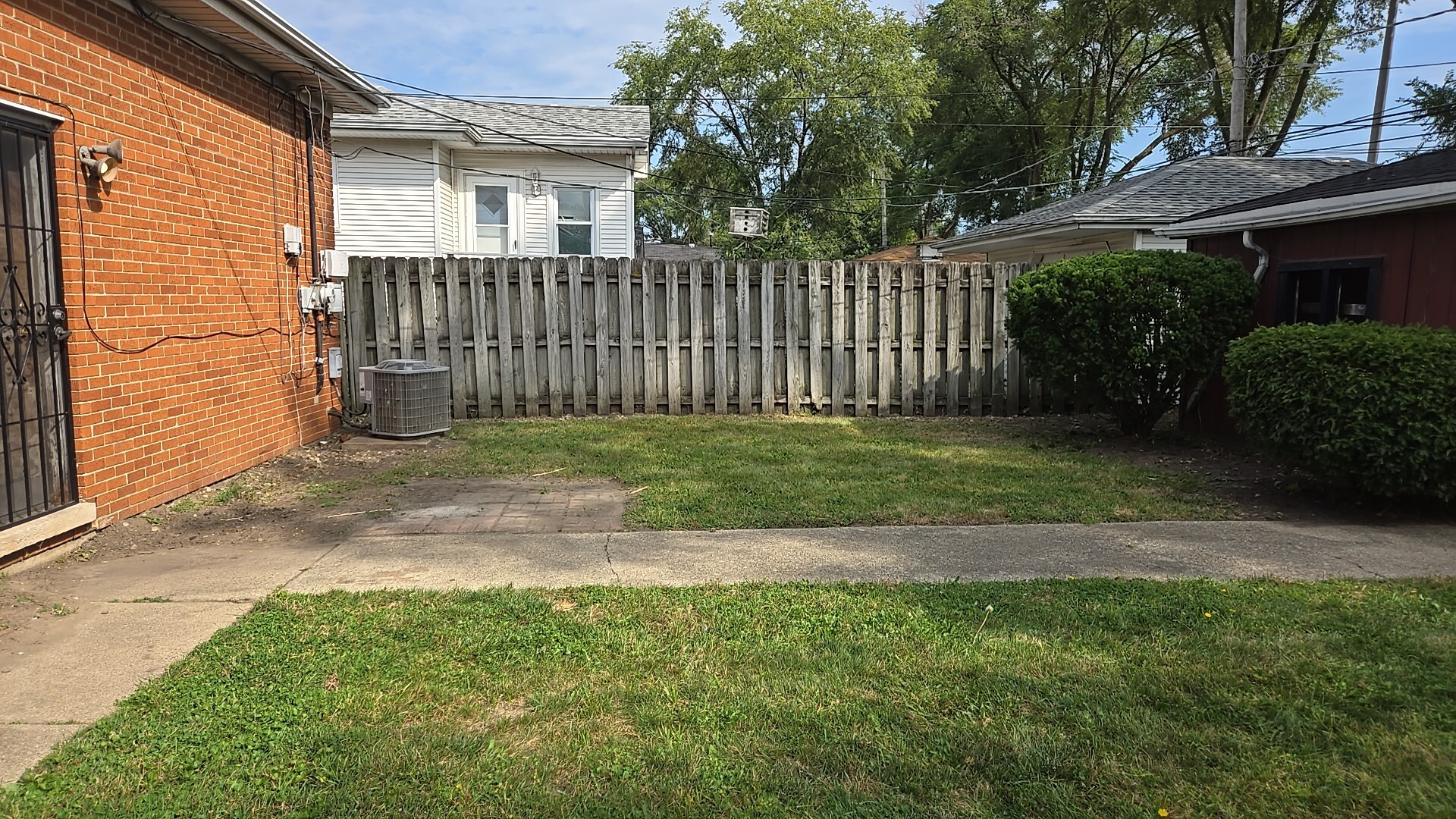 413 Greenbay Avenue, Calumet City, IL 60409