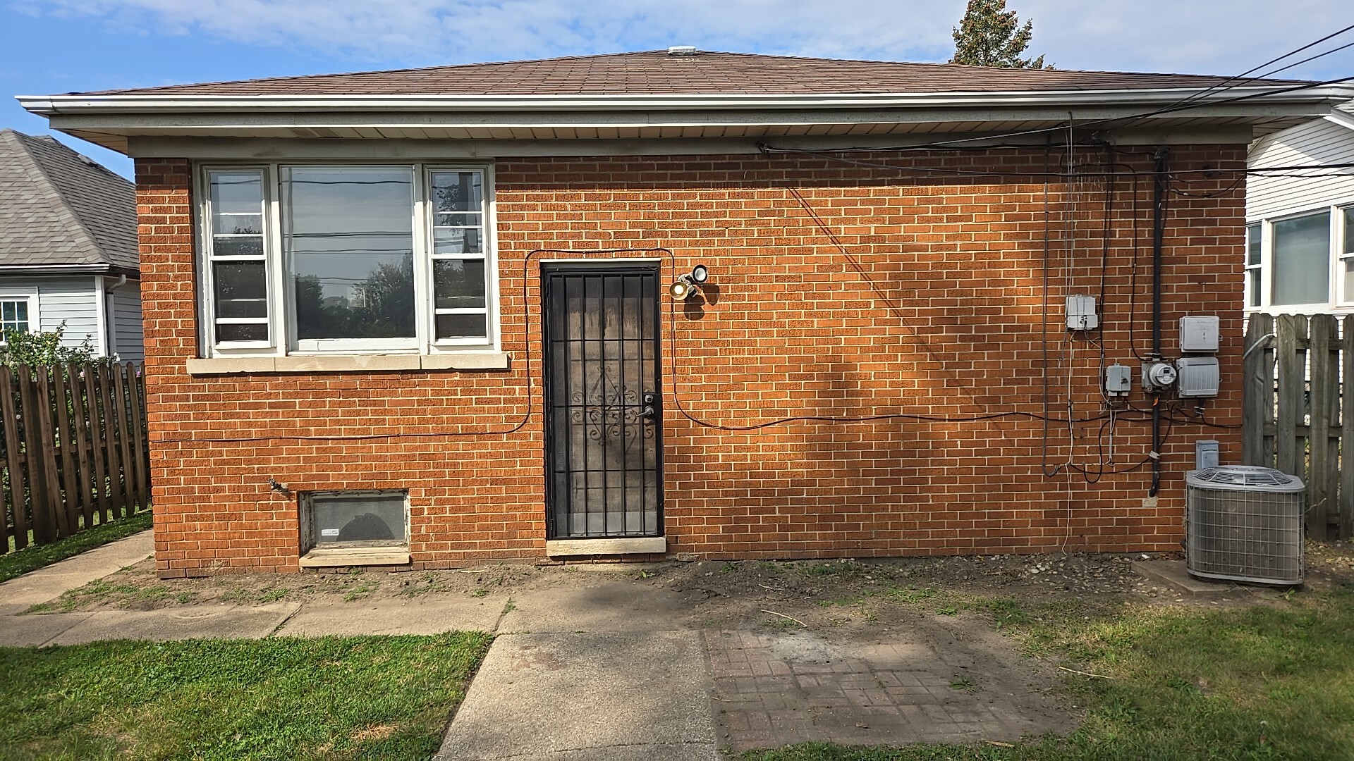 413 Greenbay Avenue, Calumet City, IL 60409