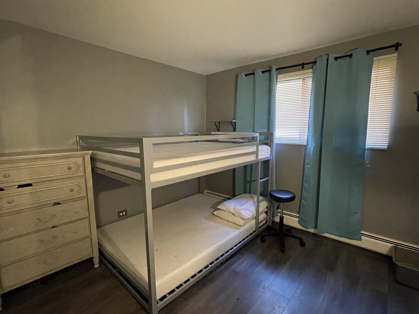 6131 Marshall Avenue #1W, Chicago Ridge, IL 60415