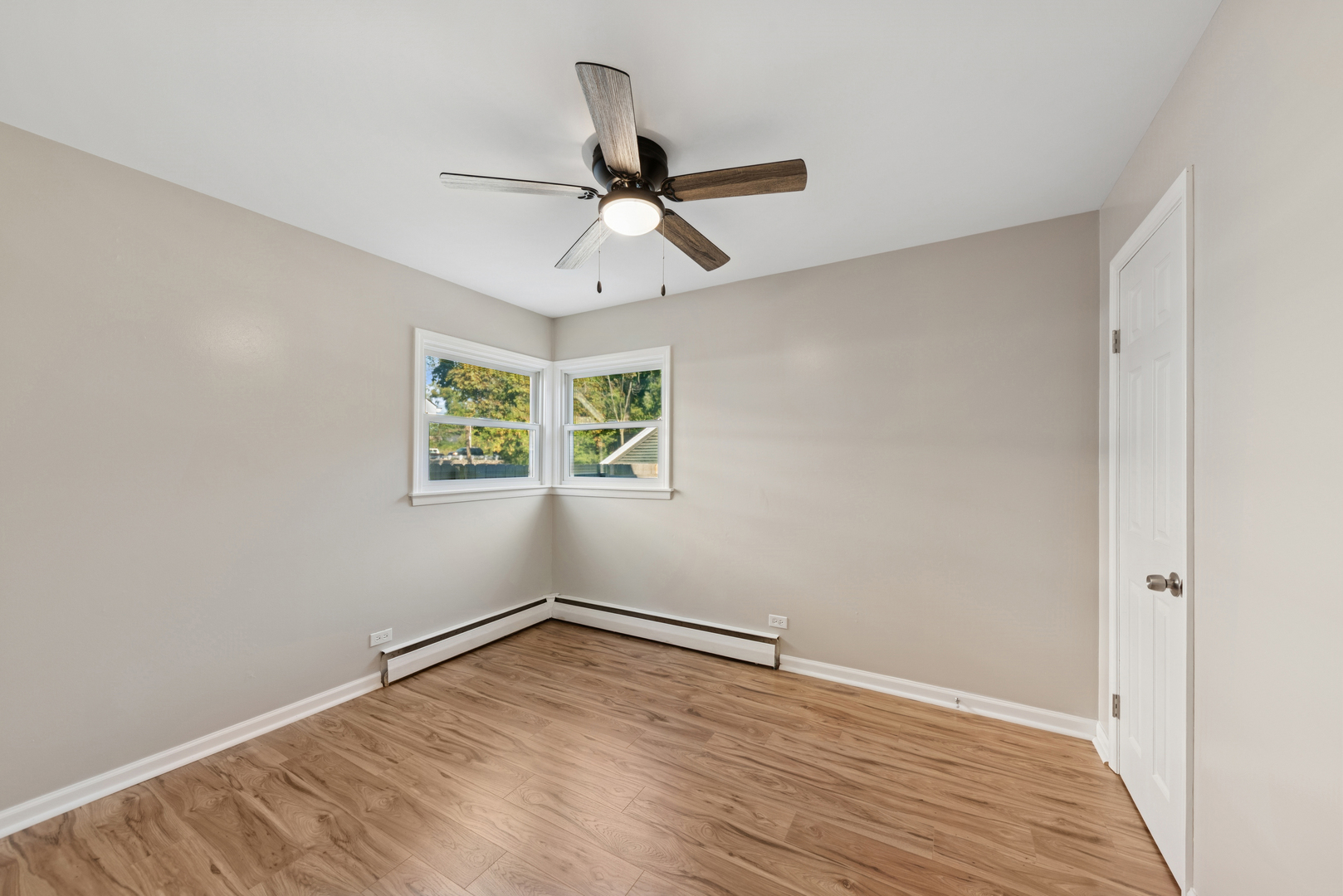 140 Newberry Avenue #A, Libertyville, IL 60048