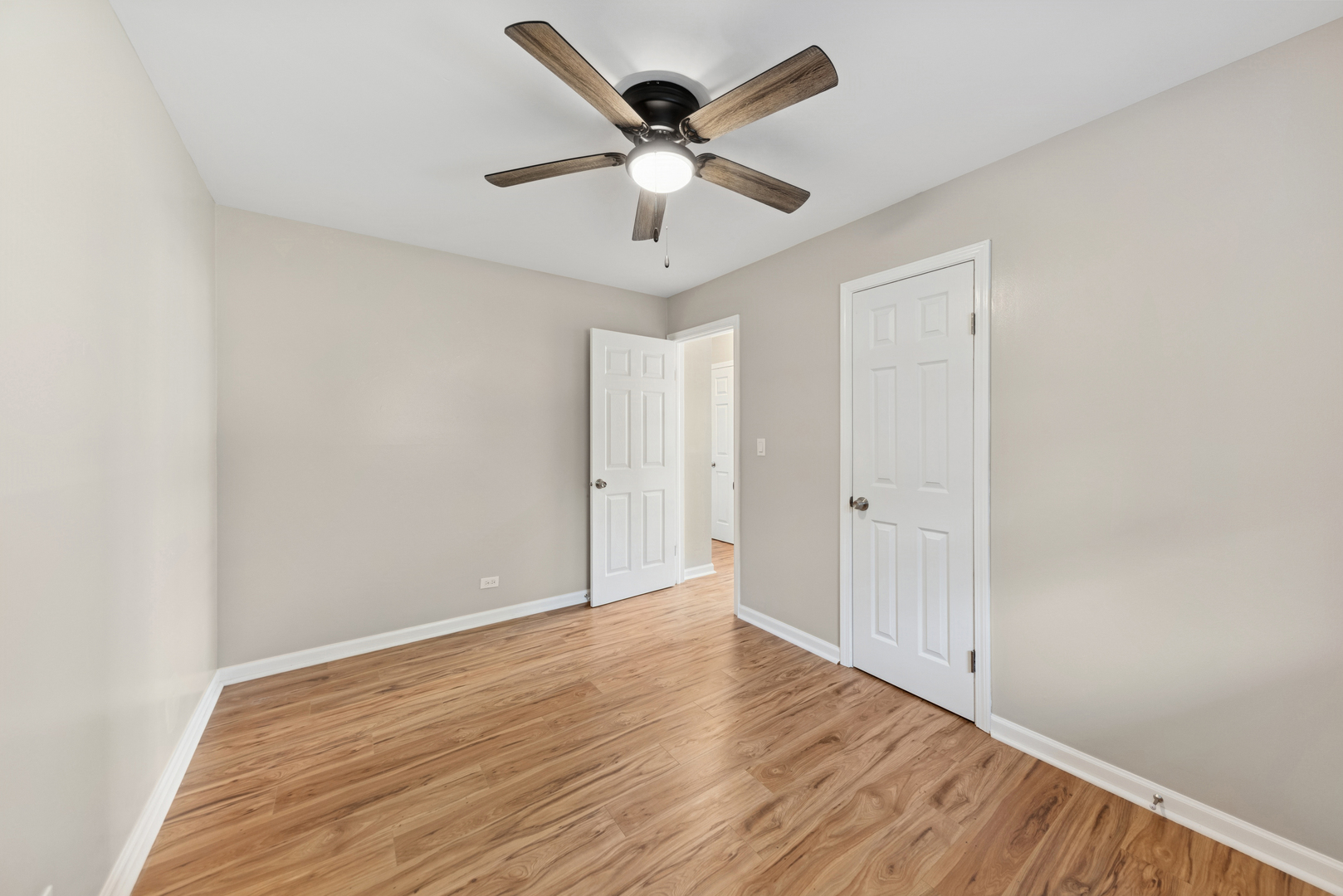 140 Newberry Avenue #A, Libertyville, IL 60048