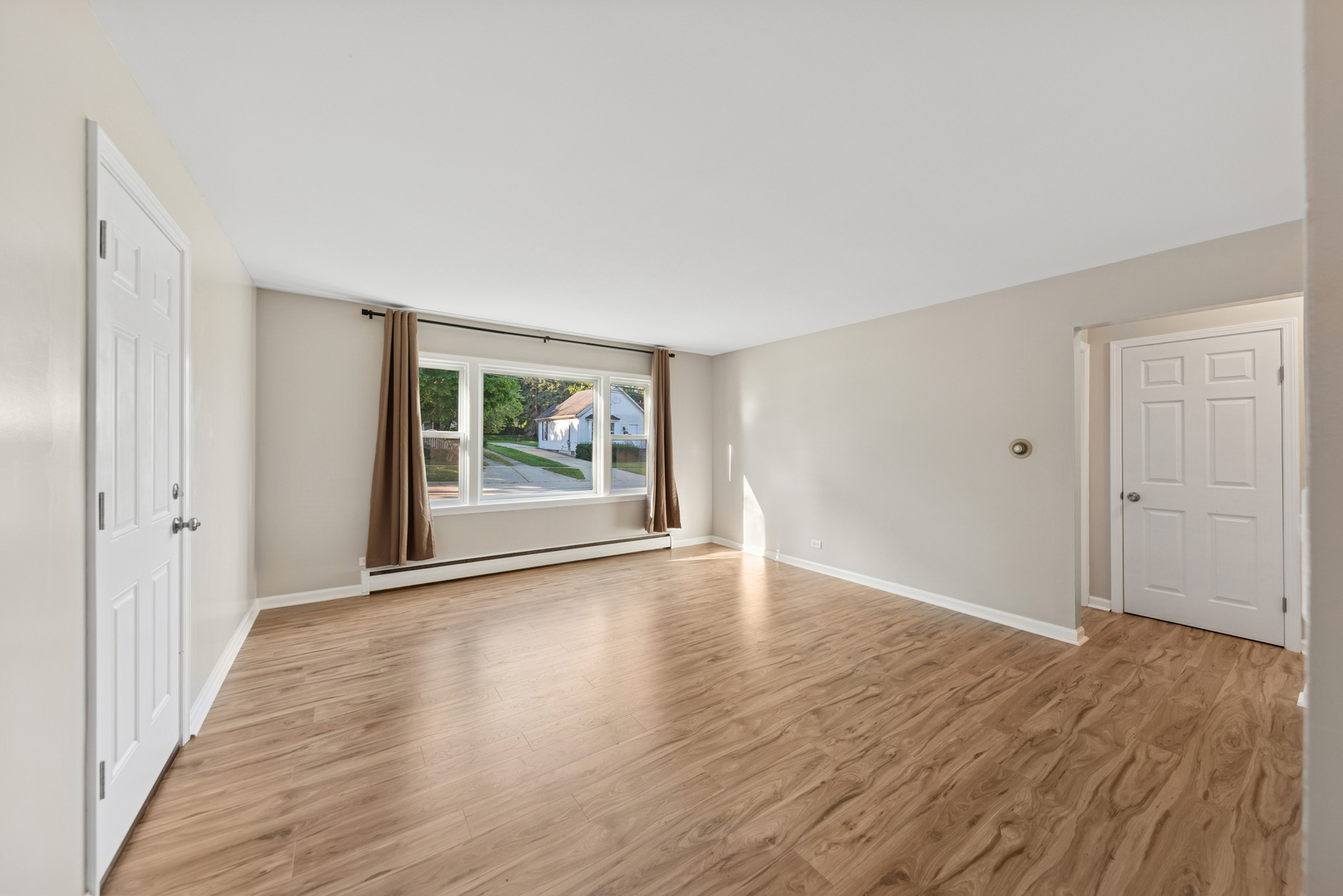 140 Newberry Avenue #A, Libertyville, IL 60048