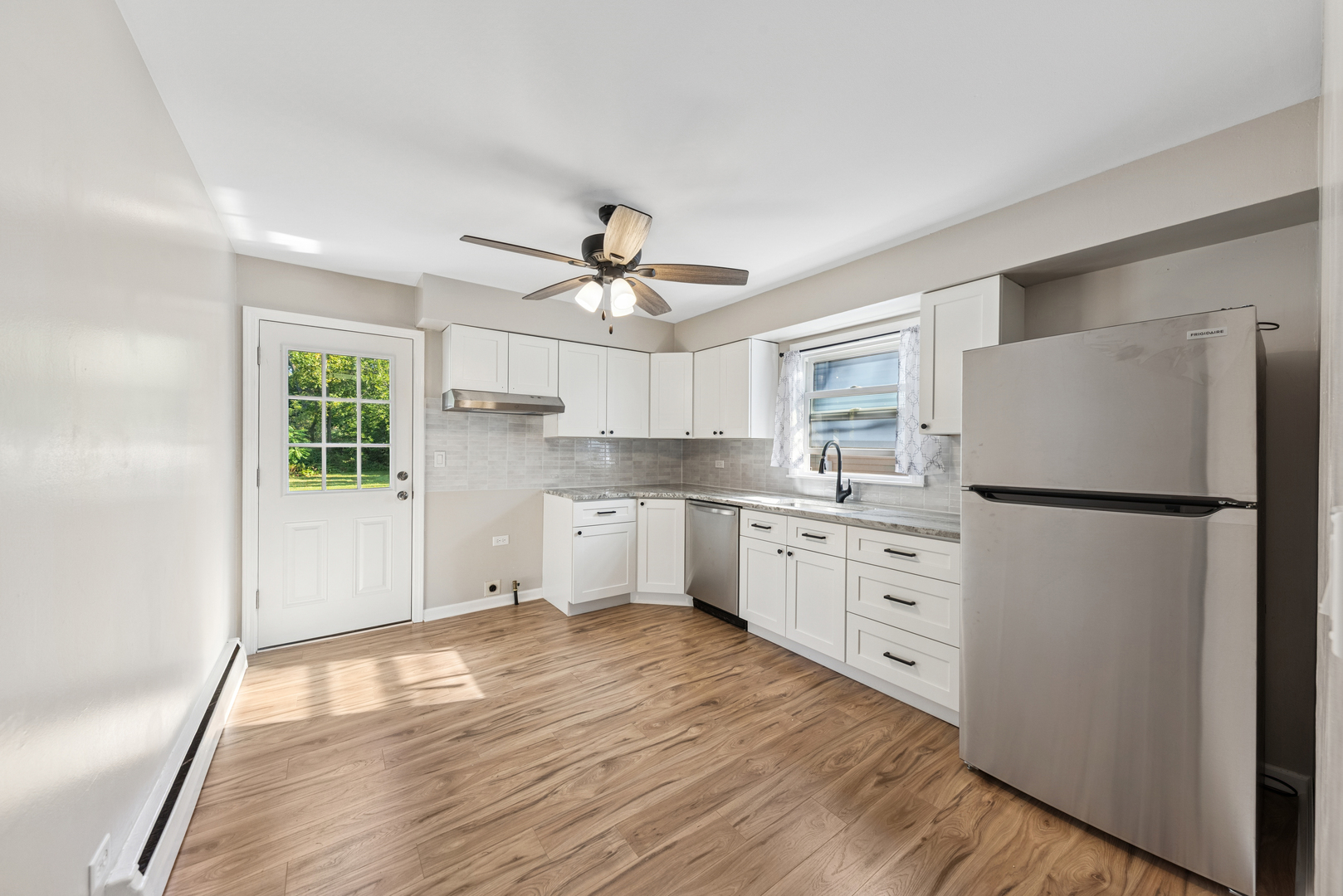 140 Newberry Avenue #A, Libertyville, IL 60048