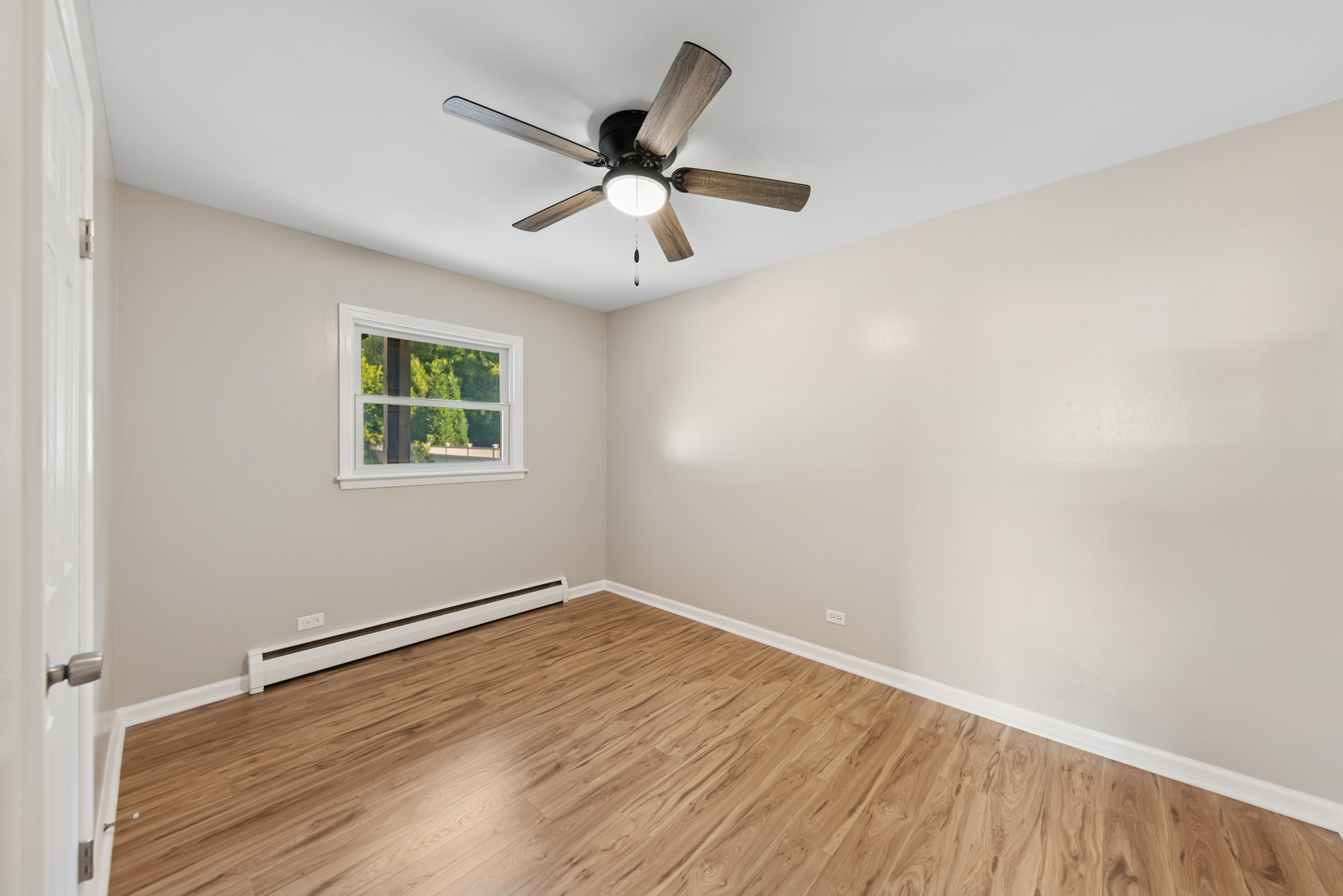 140 Newberry Avenue #A, Libertyville, IL 60048