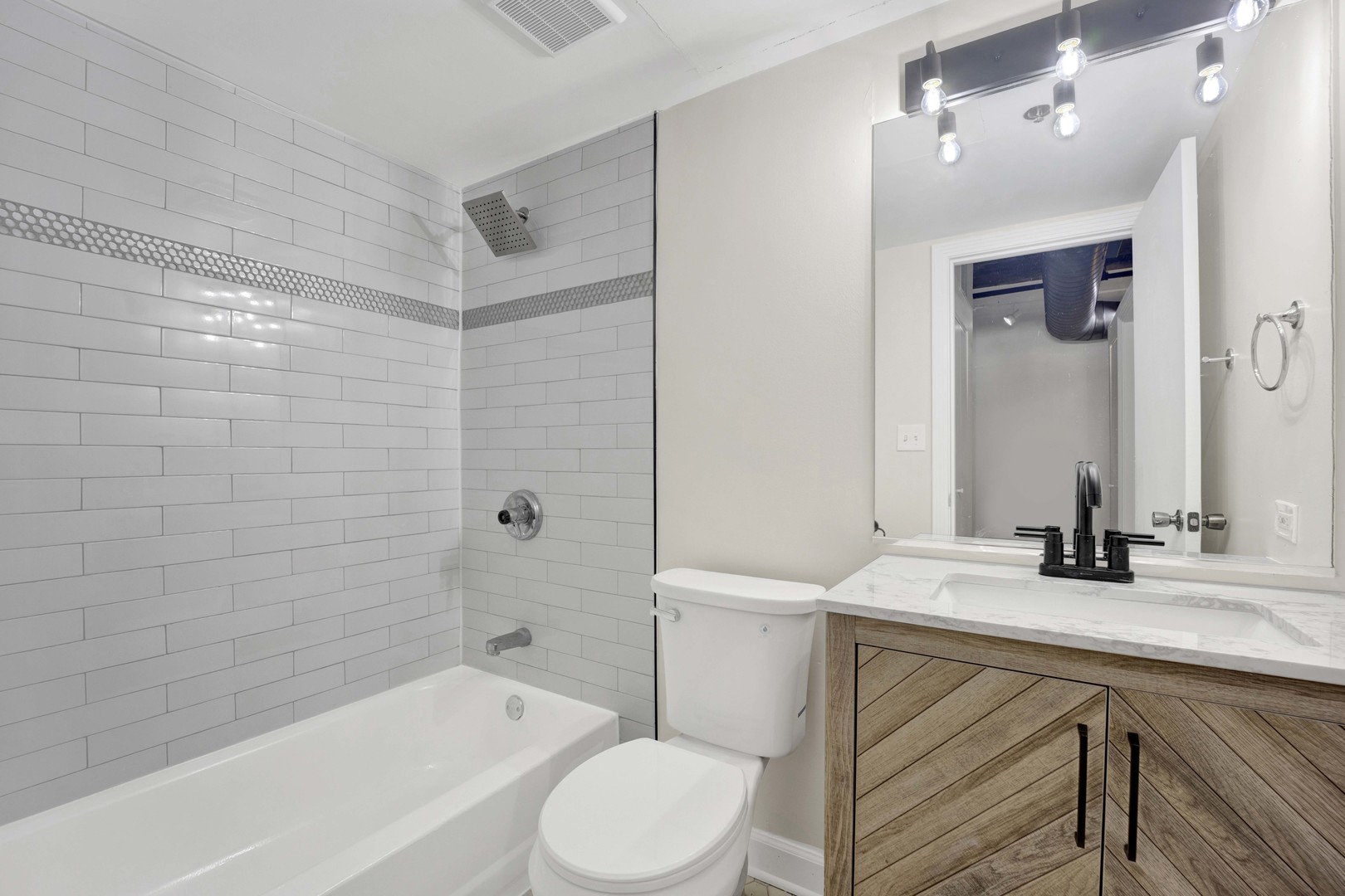 411 W ONTARIO Street #426, Chicago, IL 60654