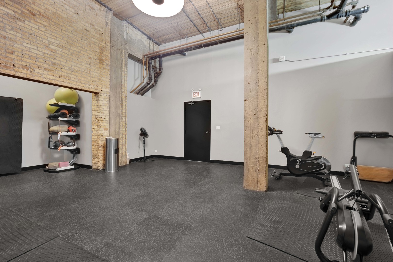 411 W ONTARIO Street #426, Chicago, IL 60654