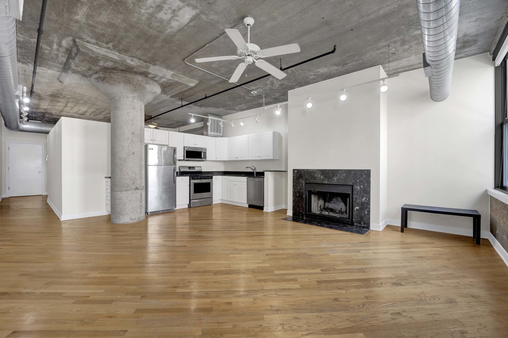 411 W ONTARIO Street #426, Chicago, IL 60654
