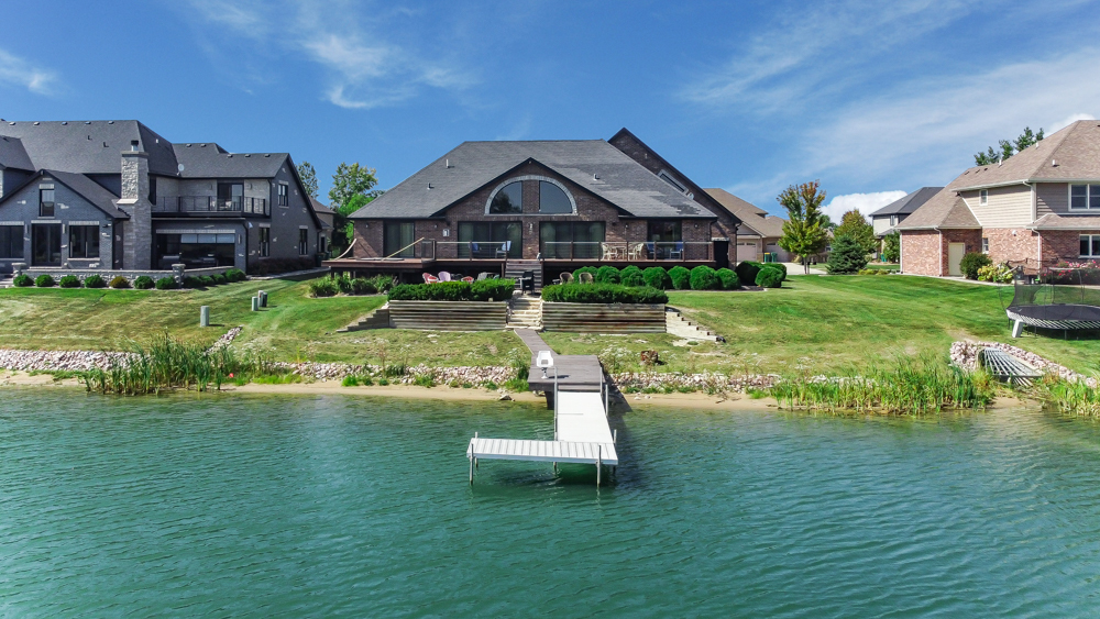24001 S Sunset Lakes Drive, Manhattan, IL 60442