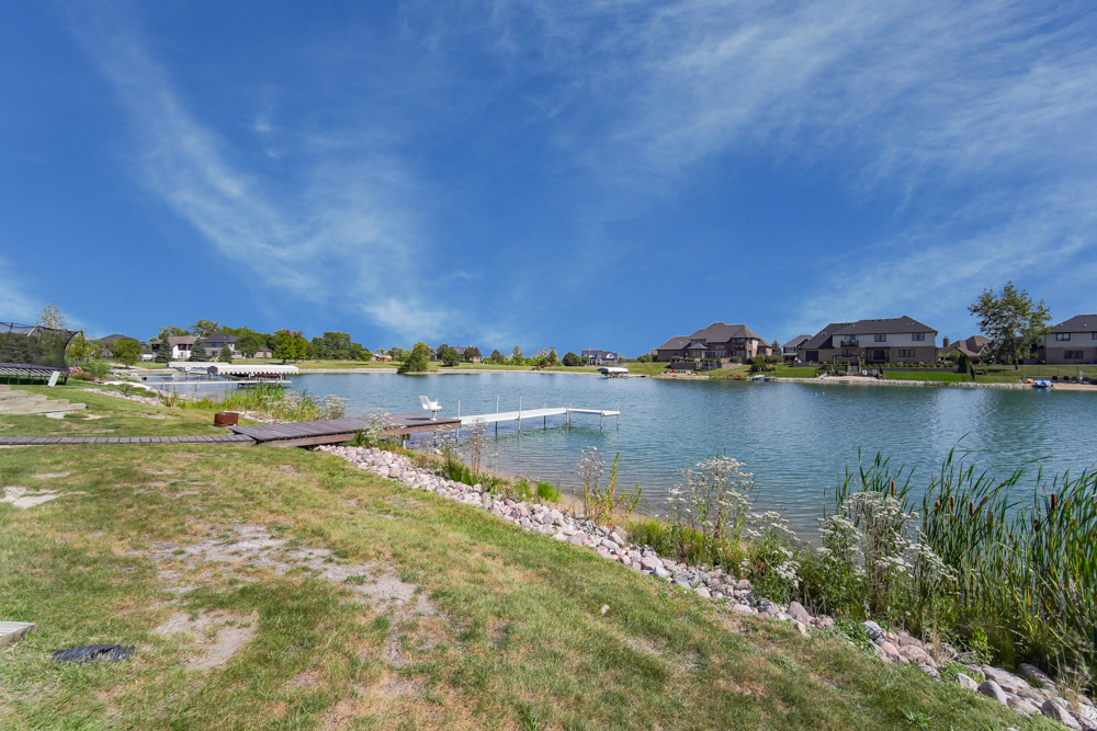 24001 S Sunset Lakes Drive, Manhattan, IL 60442