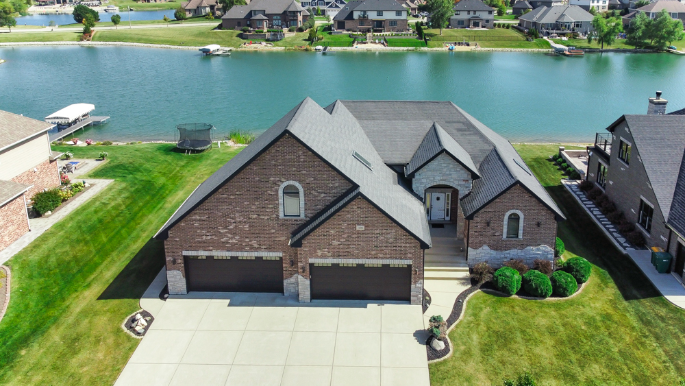 24001 S Sunset Lakes Drive, Manhattan, IL 60442