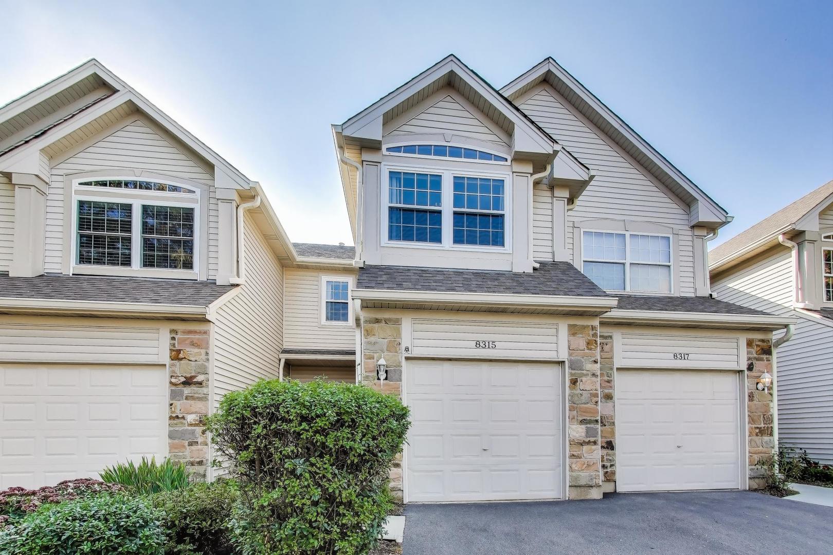 8315 Sierra Woods Lane, Carpentersville, IL 60110