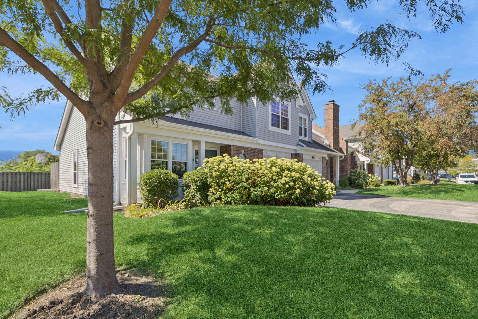 3926 Newport Way #51C1, Arlington Heights, IL 60004