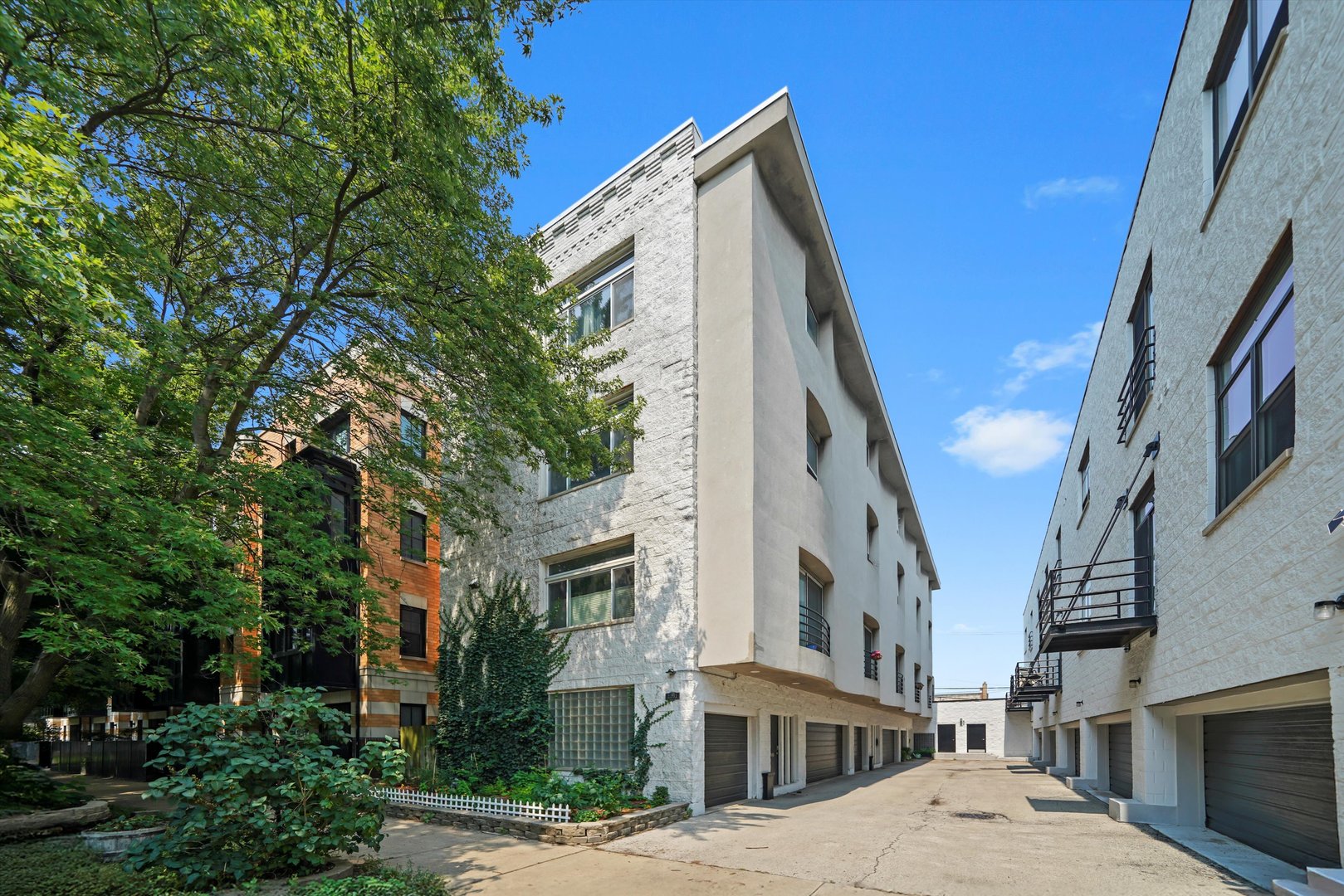 2231 N Lister Avenue #D, Chicago, IL 60614