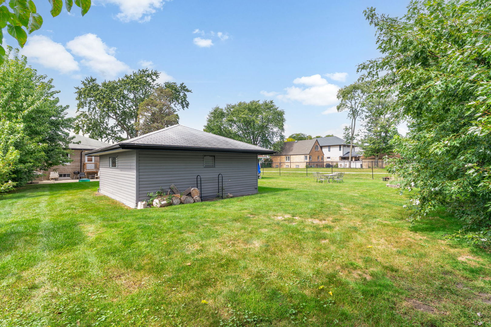 11325 S Homan Avenue, Chicago, IL 60655