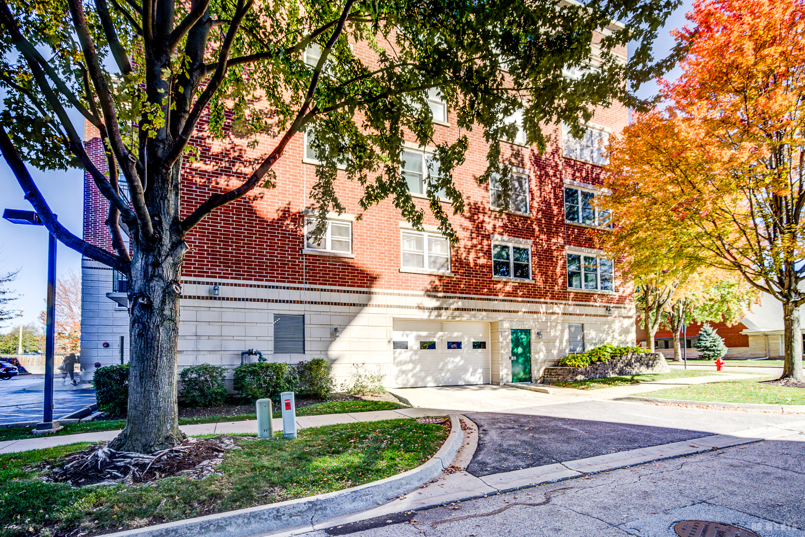 104 N Plum Grove Road #400, Palatine, IL 60067