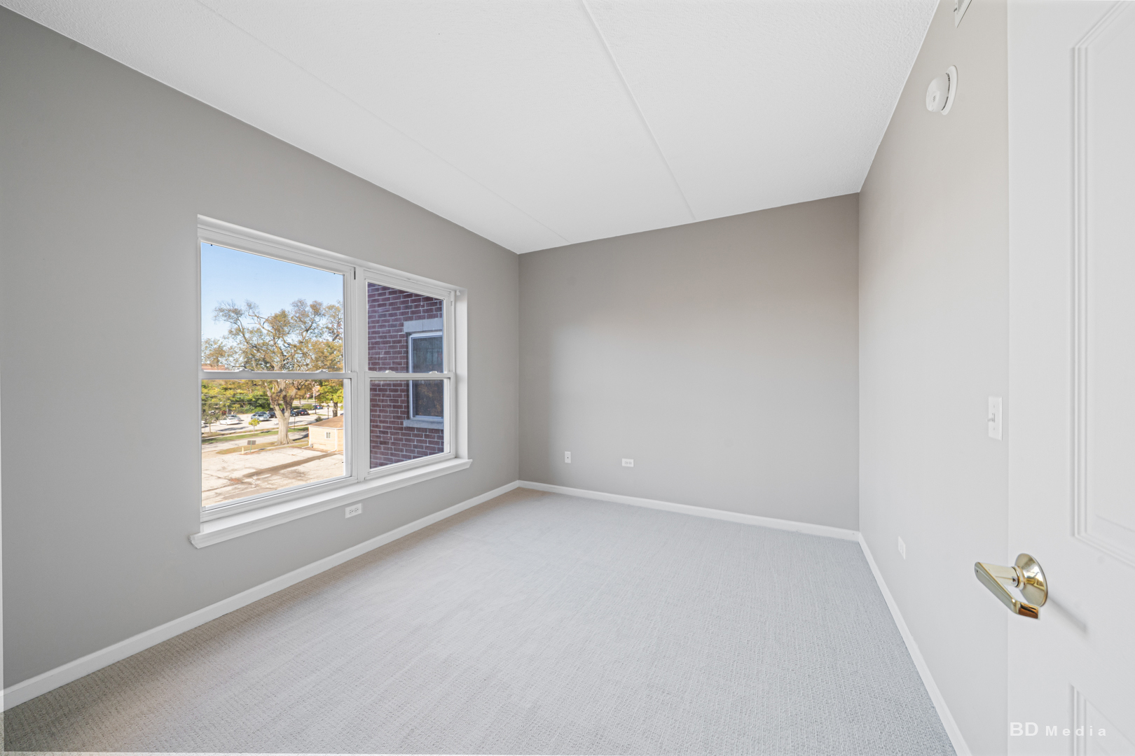 104 N Plum Grove Road #400, Palatine, IL 60067