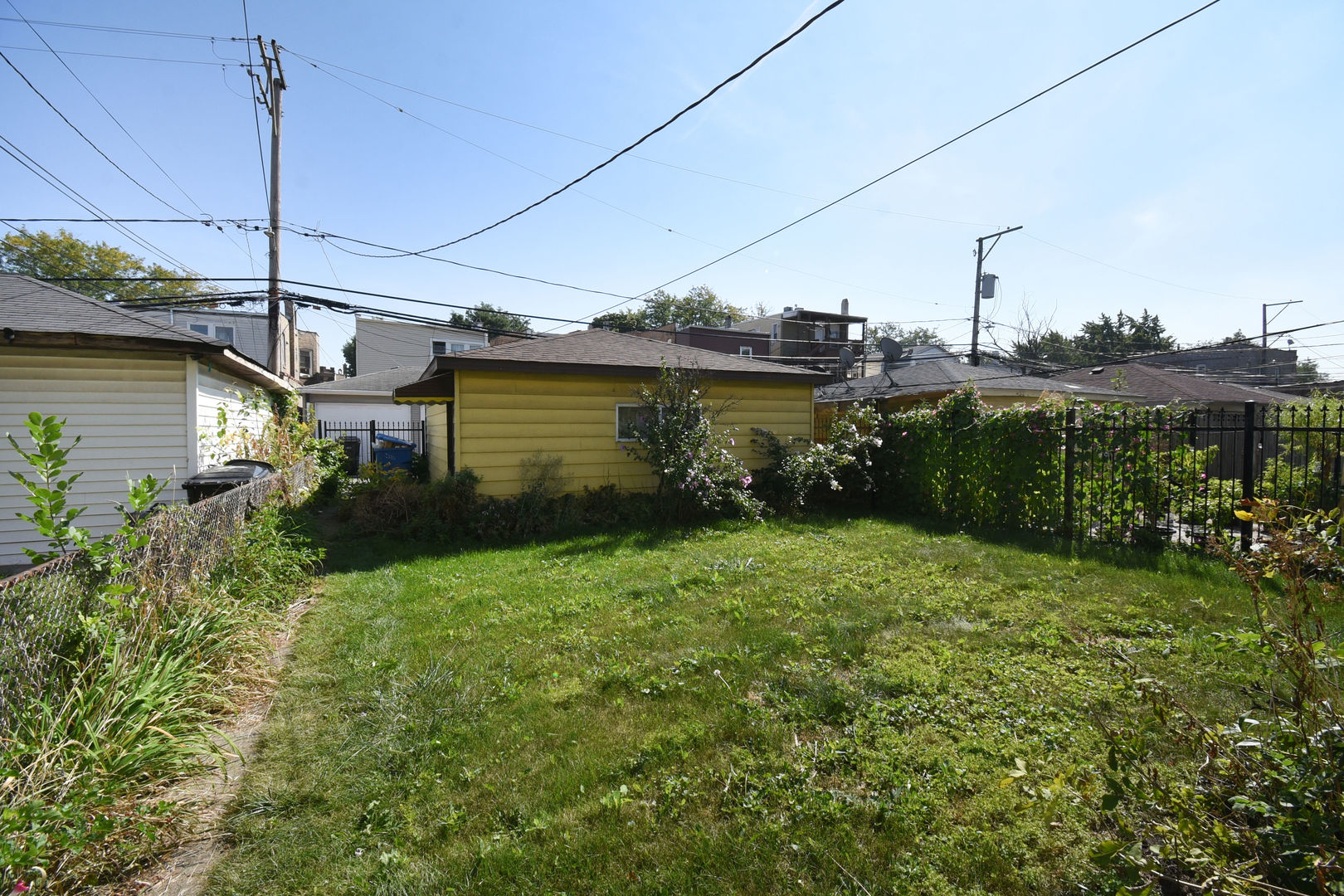 2323 N Kilbourn Avenue, Chicago, IL 60639