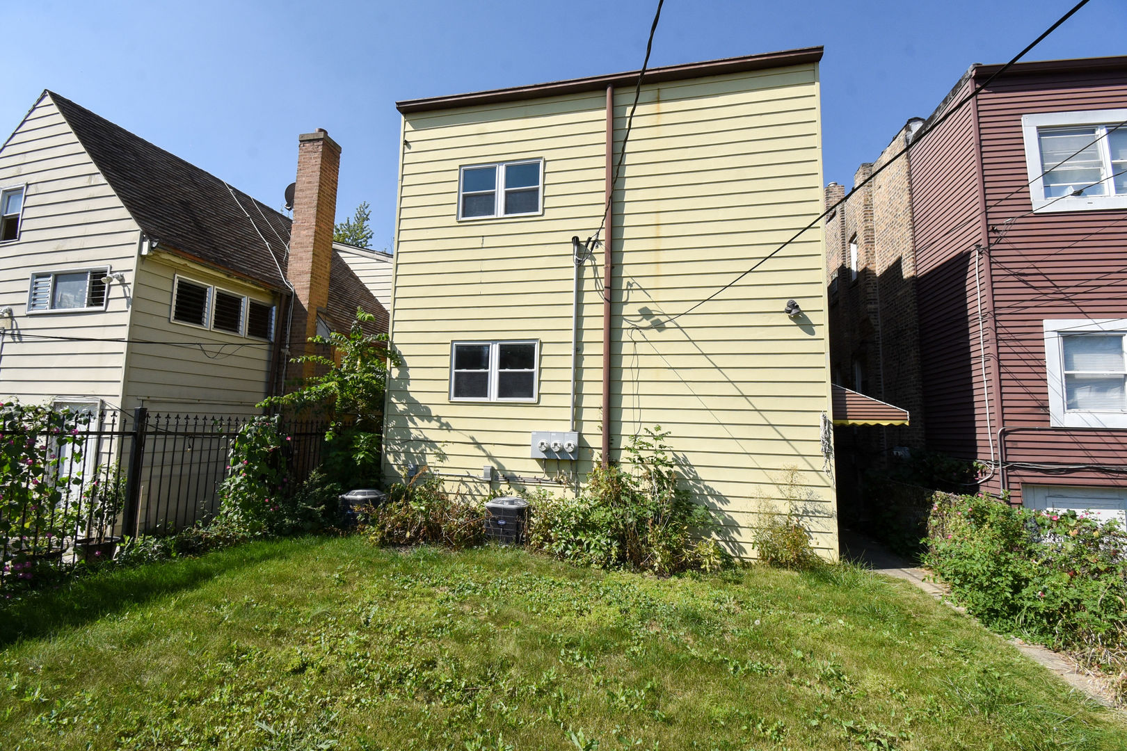 2323 N Kilbourn Avenue, Chicago, IL 60639