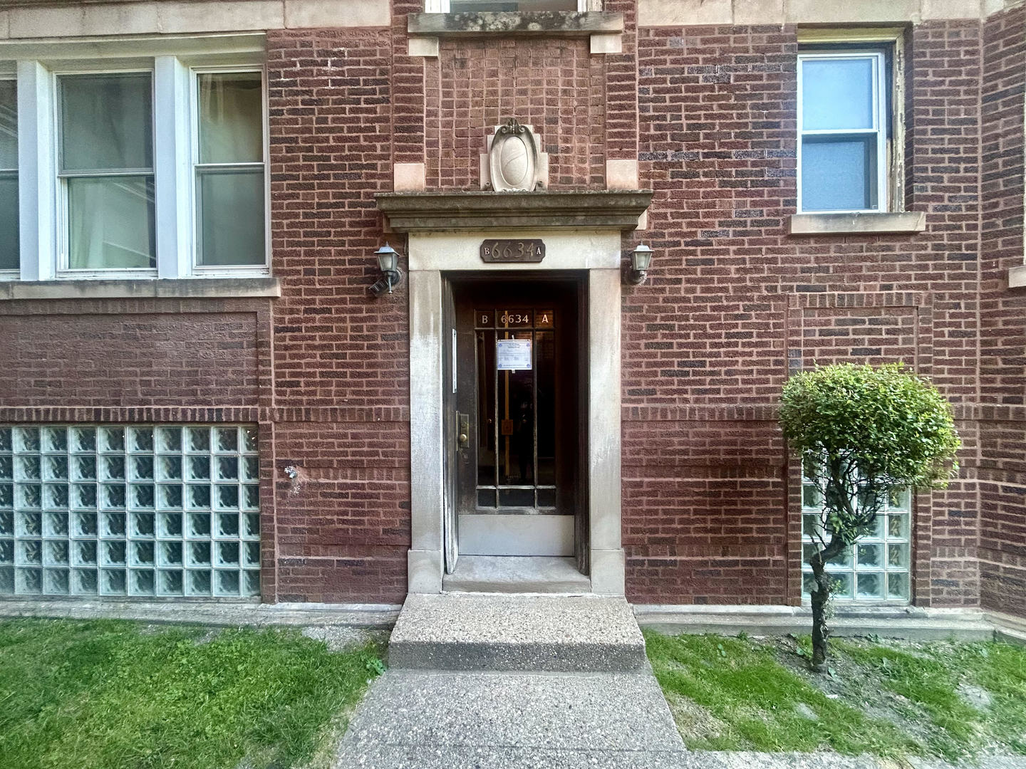 6634 S Greenwood Avenue #1A, Chicago, IL 60637