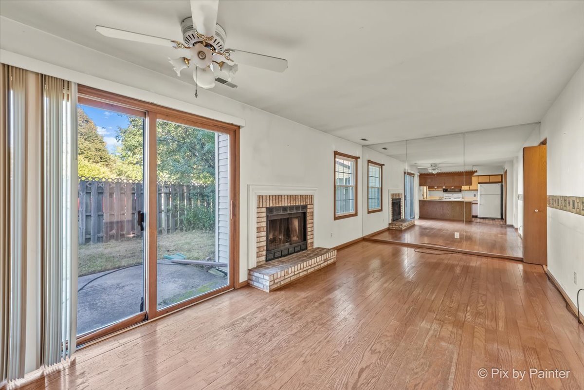 1131 Pond Point Road, Woodstock, IL 60098
