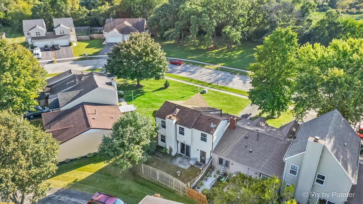 1131 Pond Point Road, Woodstock, IL 60098