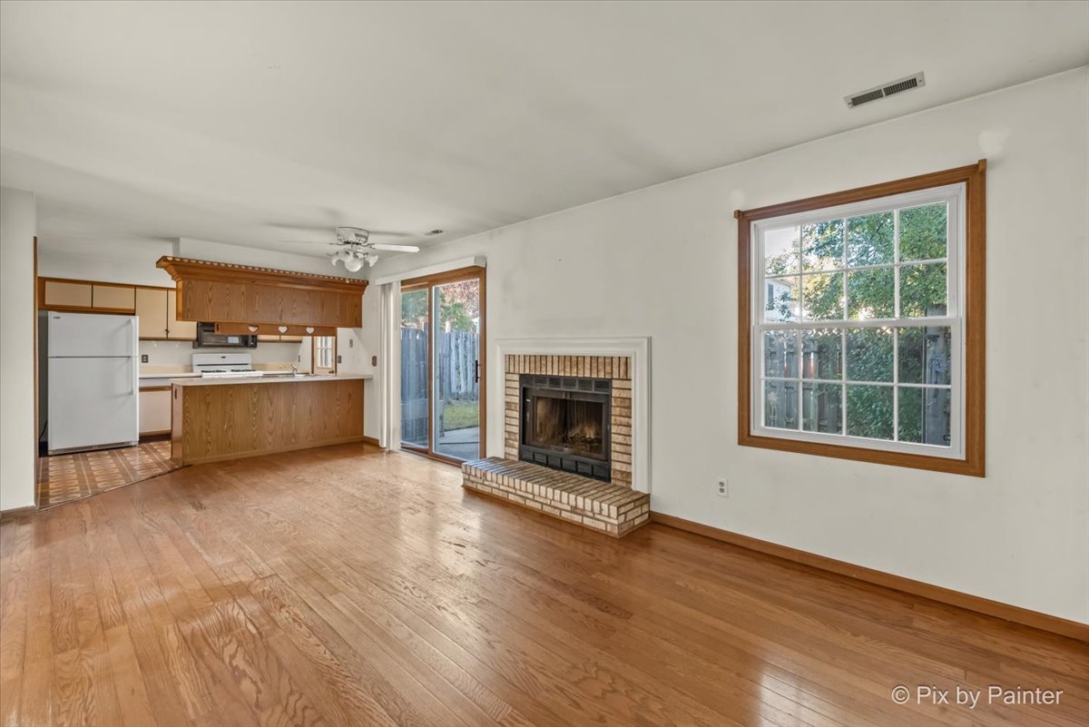 1131 Pond Point Road, Woodstock, IL 60098