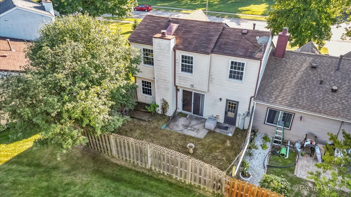 1131 Pond Point Road, Woodstock, IL 60098
