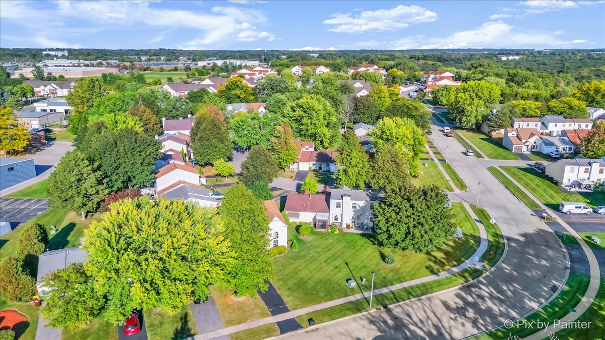 1131 Pond Point Road, Woodstock, IL 60098